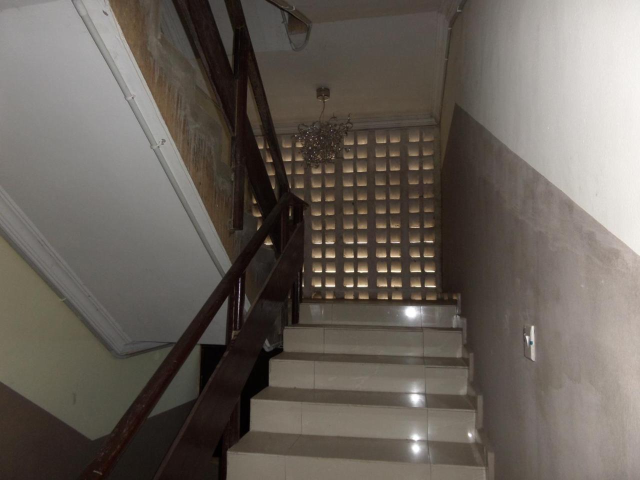 Ikeja Budget Hotel Buitenkant foto